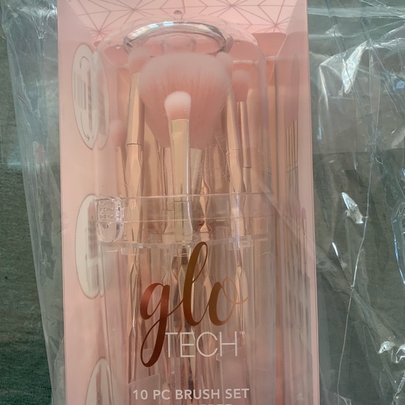 Glo tech brush set - Picture 2 of 2